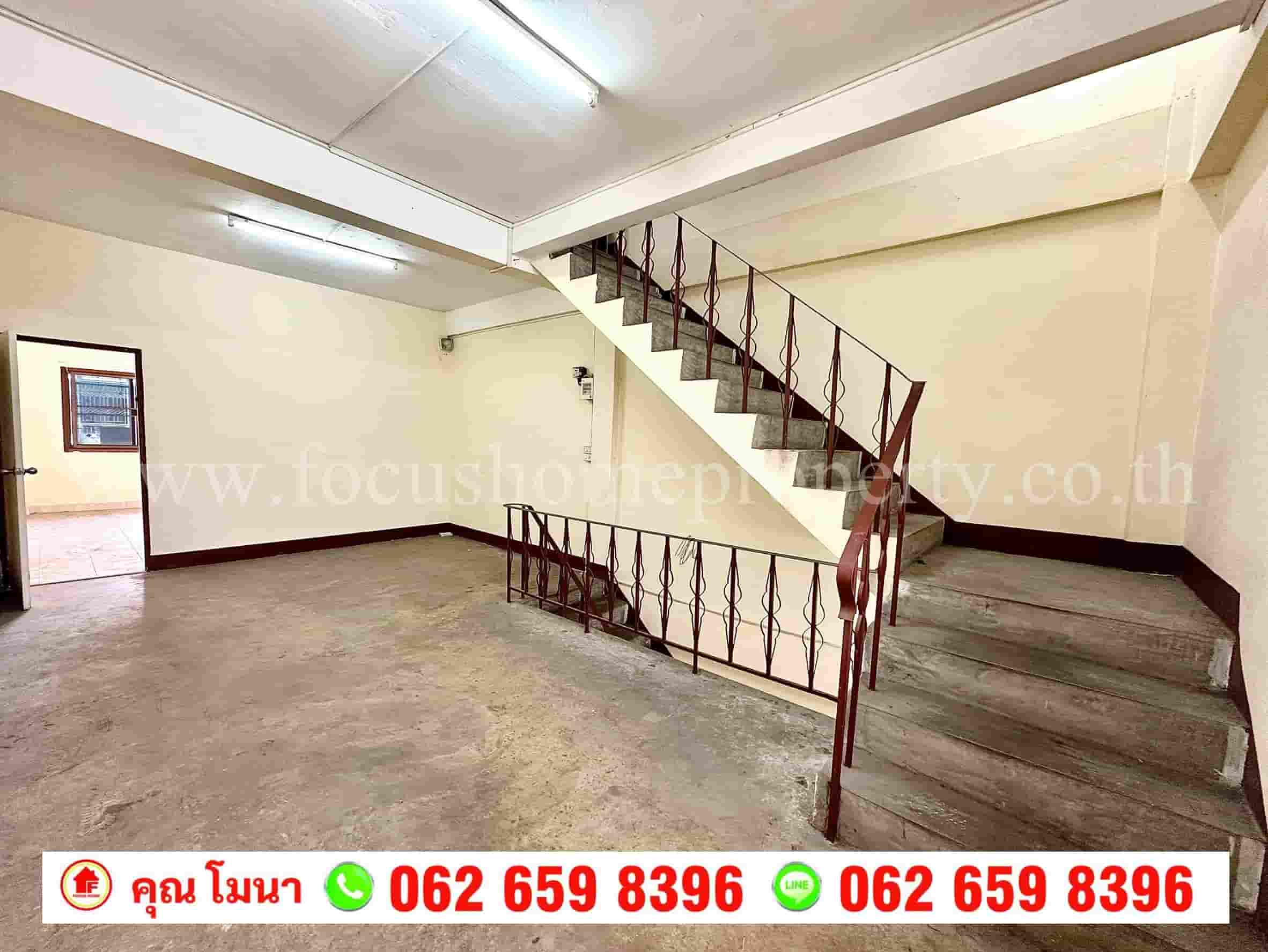 ขาย ตึกแถว 3 ชั้นครึ่ง หมู่บ้าน ดี.เค. บางบอน